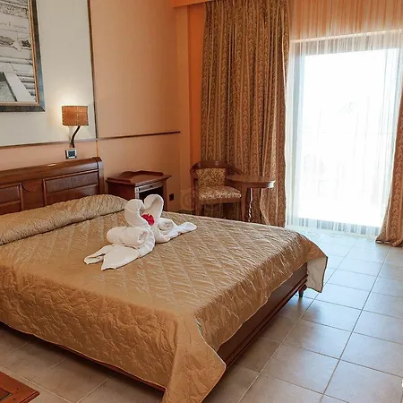 Otel Regina Dell' Acqua Skala (Kefalonia)