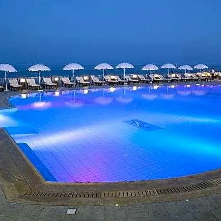 Regina Dell' Acqua Otel