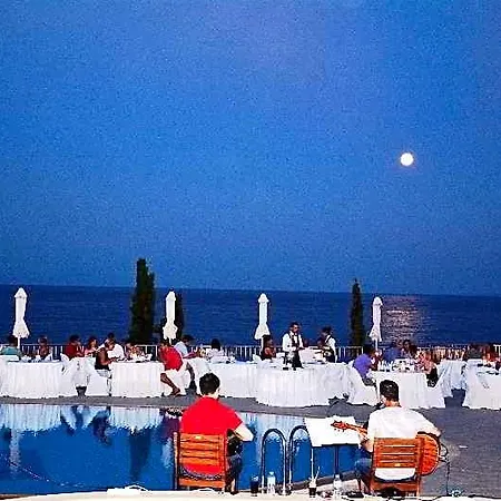 Regina Dell' Acqua 5*